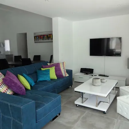 La Menade * לס איסאמברה